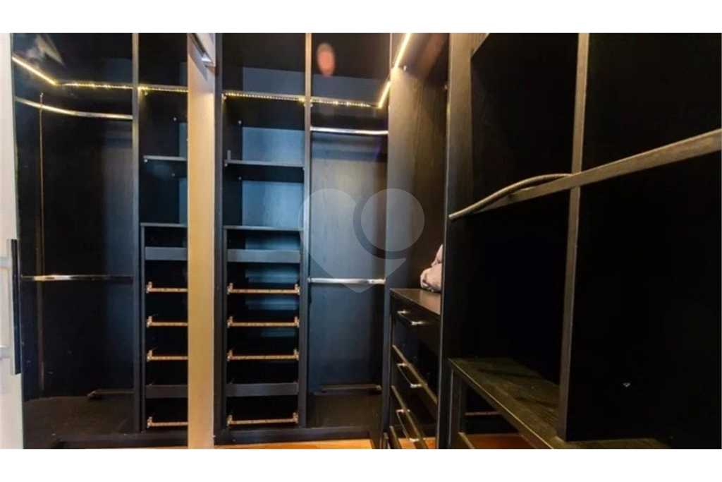 Casa à venda Condomínio Parque do Príncipes - 506m², 4 suites
