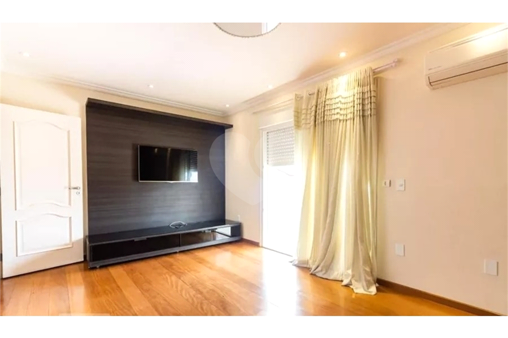 Casa à venda Condomínio Parque do Príncipes - 506m², 4 suites