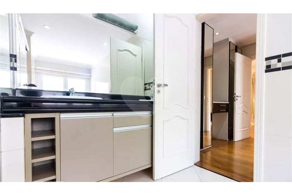Casa à venda Condomínio Parque do Príncipes - 506m², 4 suites