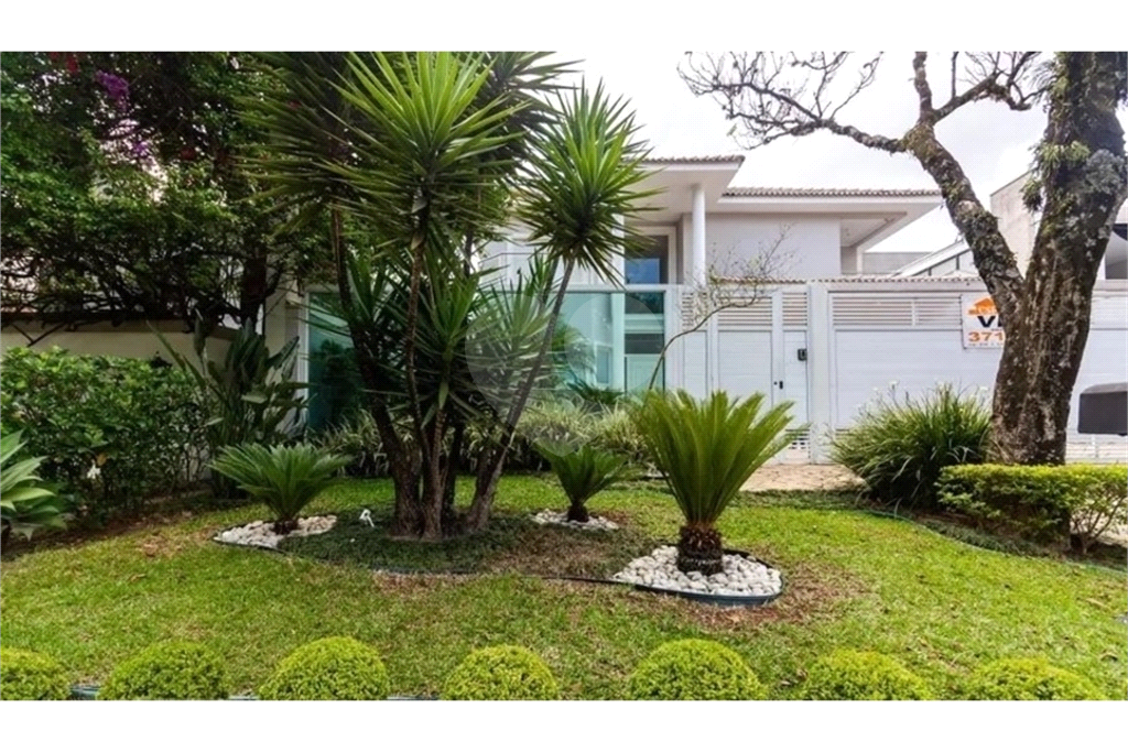 Casa à venda Condomínio Parque do Príncipes - 506m², 4 suites