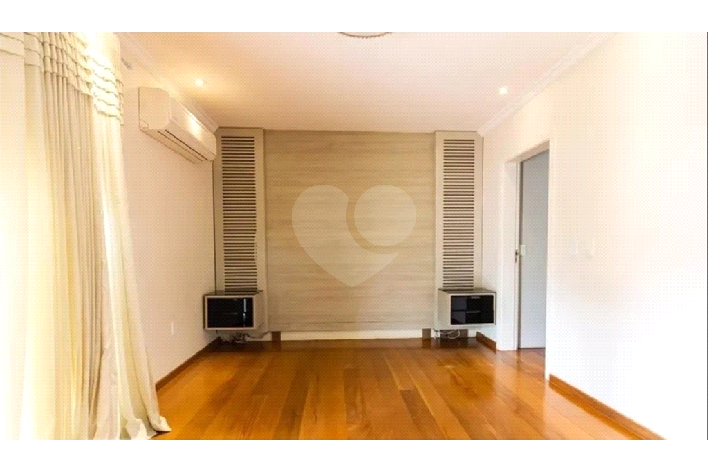Casa à venda Condomínio Parque do Príncipes - 506m², 4 suites