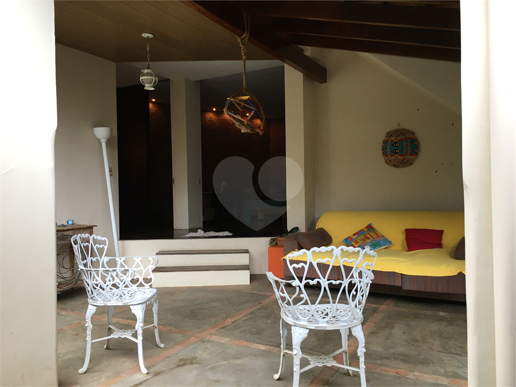 Casa de 280m2 com tombamento histórico e arquitetônico no Morro dos Ingleses. 