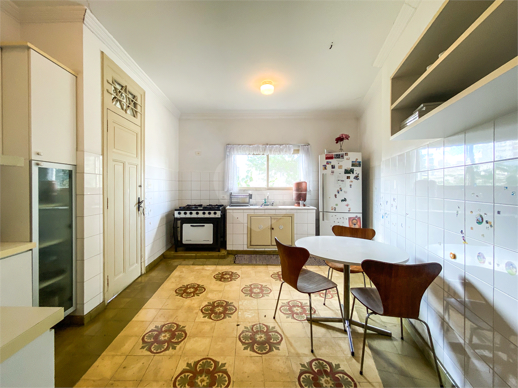 Casa de 280m2 com tombamento histórico e arquitetônico no Morro dos Ingleses. 