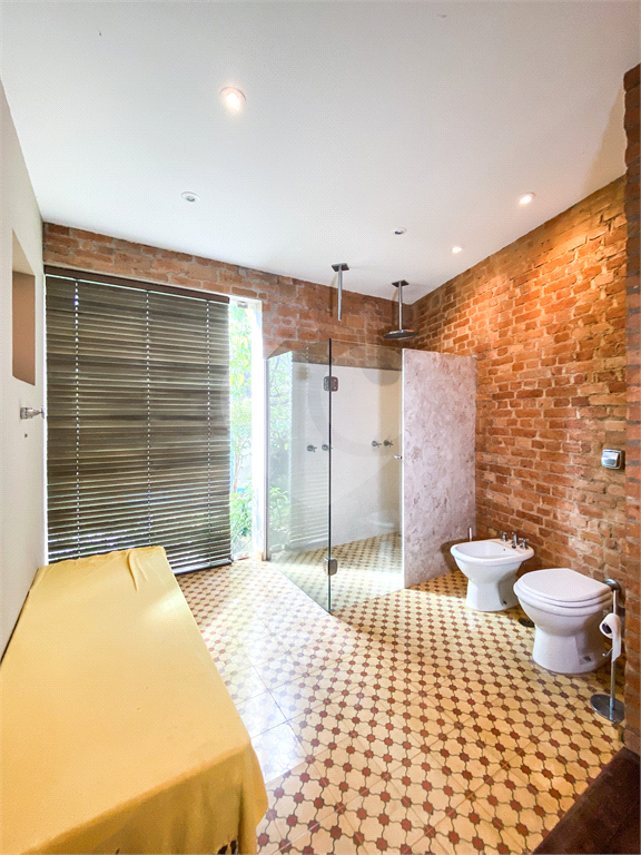 Casa de 280m2 com tombamento histórico e arquitetônico no Morro dos Ingleses. 