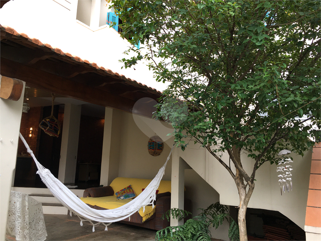 Casa de 280m2 com tombamento histórico e arquitetônico no Morro dos Ingleses. 