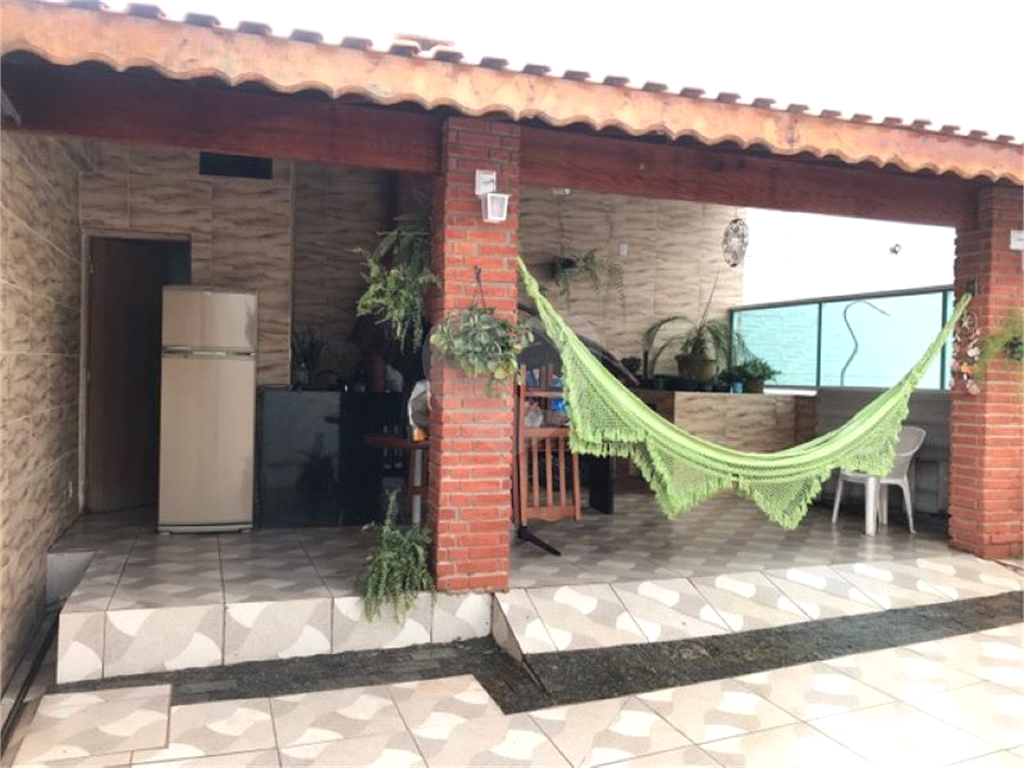 Excelente Sobrado em Ferraz de Vasconcelos, muito bem localizado