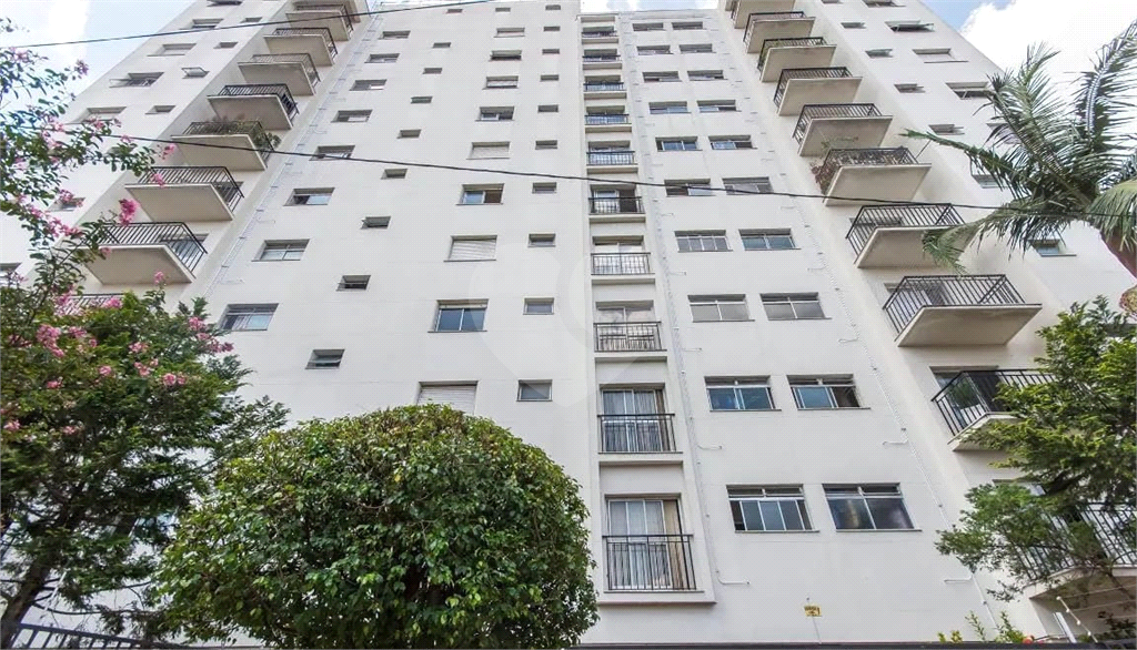 APARTAMENTO em VILA LEOPOLDINA