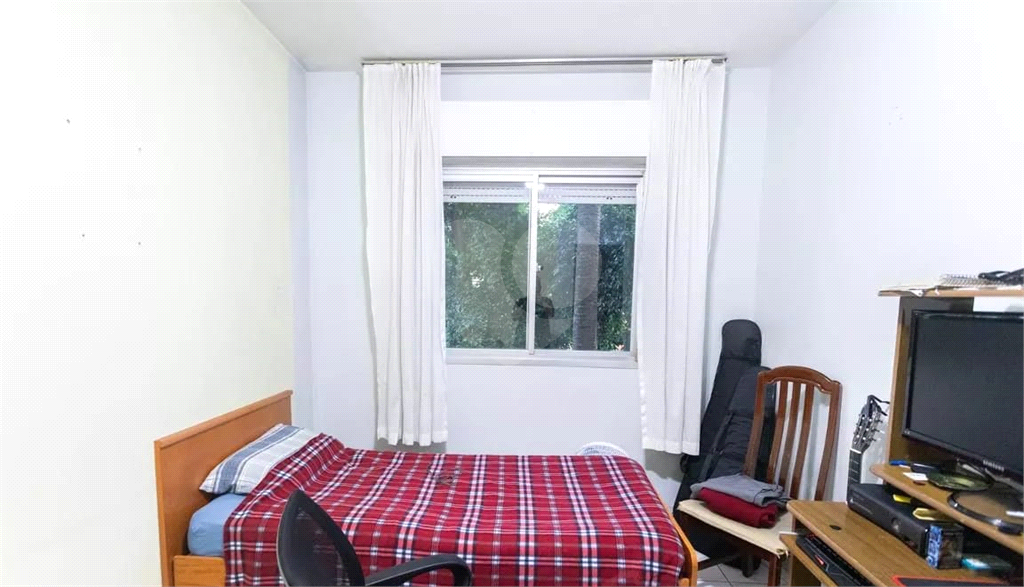 APARTAMENTO em VILA LEOPOLDINA