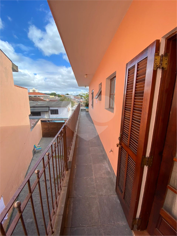 Casa em Itapecerica da Serra a venda 200 metros em condominio fechado