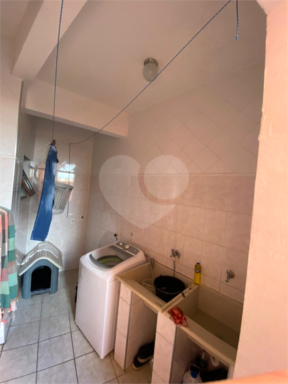 Casa em Itapecerica da Serra a venda 200 metros em condominio fechado