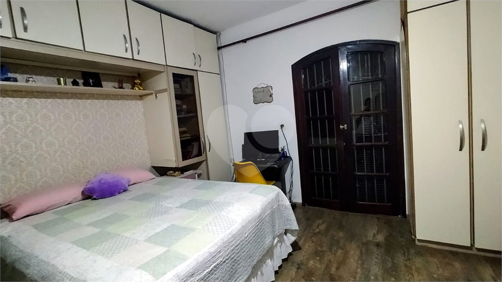 Sobrado à venda com 3 quartos, 210m² - Foto 25