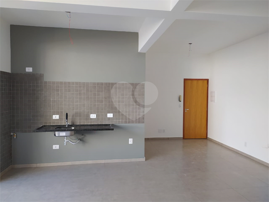 Apartamento totalmente reformado, nunca habitado, tipo loft para venda no Bom Retiro