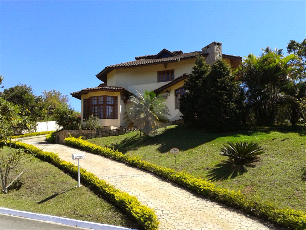 SOBRADO em SERRA DA CANTAREIRA