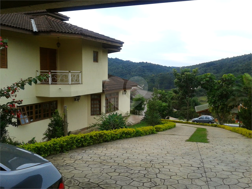 SOBRADO em SERRA DA CANTAREIRA