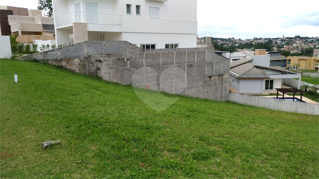 Terreno no Condomínio Terras de Santa Adélia 