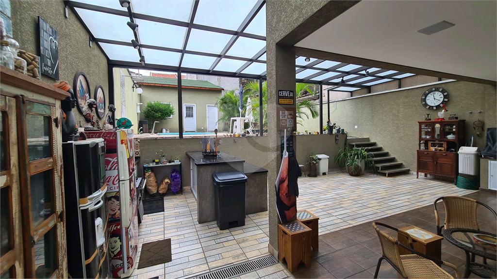 sobrado com piscina ao lado da av Braz Leme