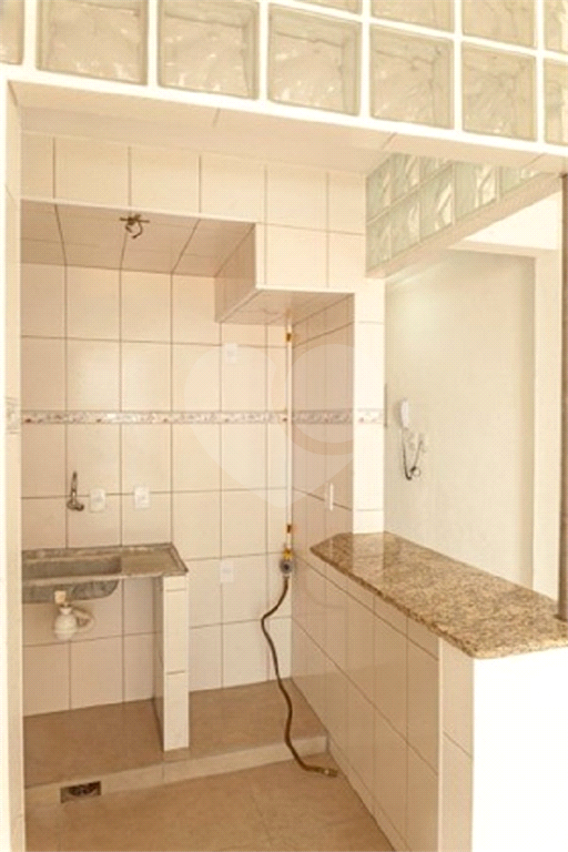 APARTAMENTO em SANTA CECÍLIA