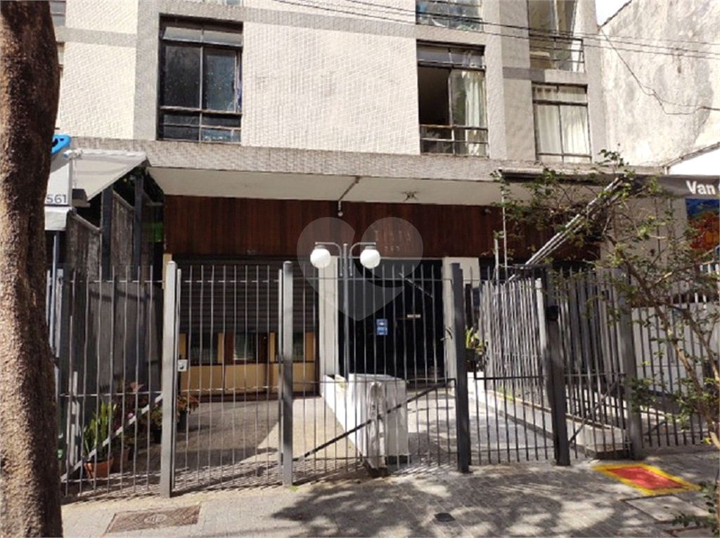 APARTAMENTO em SANTA CECÍLIA