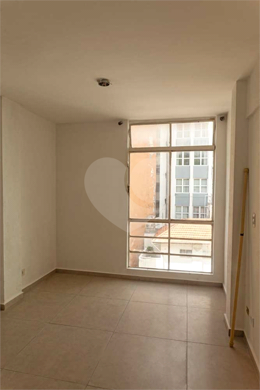 APARTAMENTO em SANTA CECÍLIA