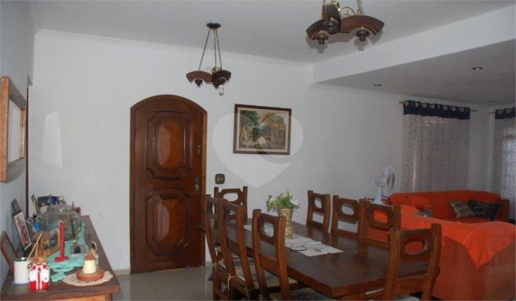 SOBRADO em JARDIM PINHAL