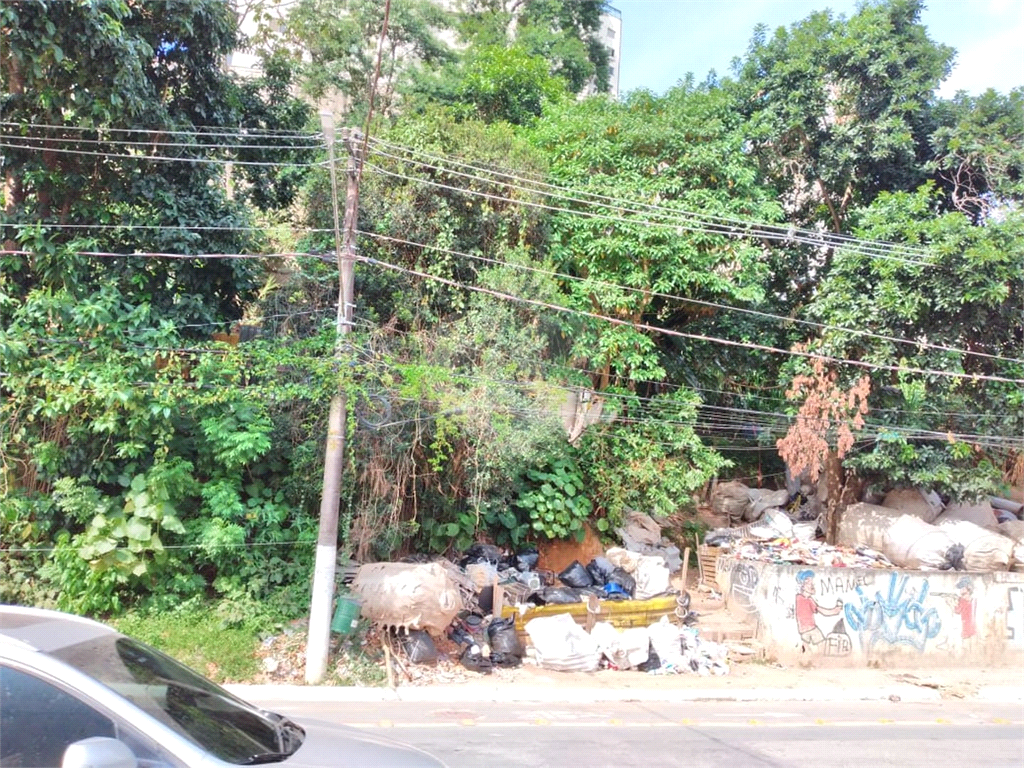 TERRENO em MORUMBI