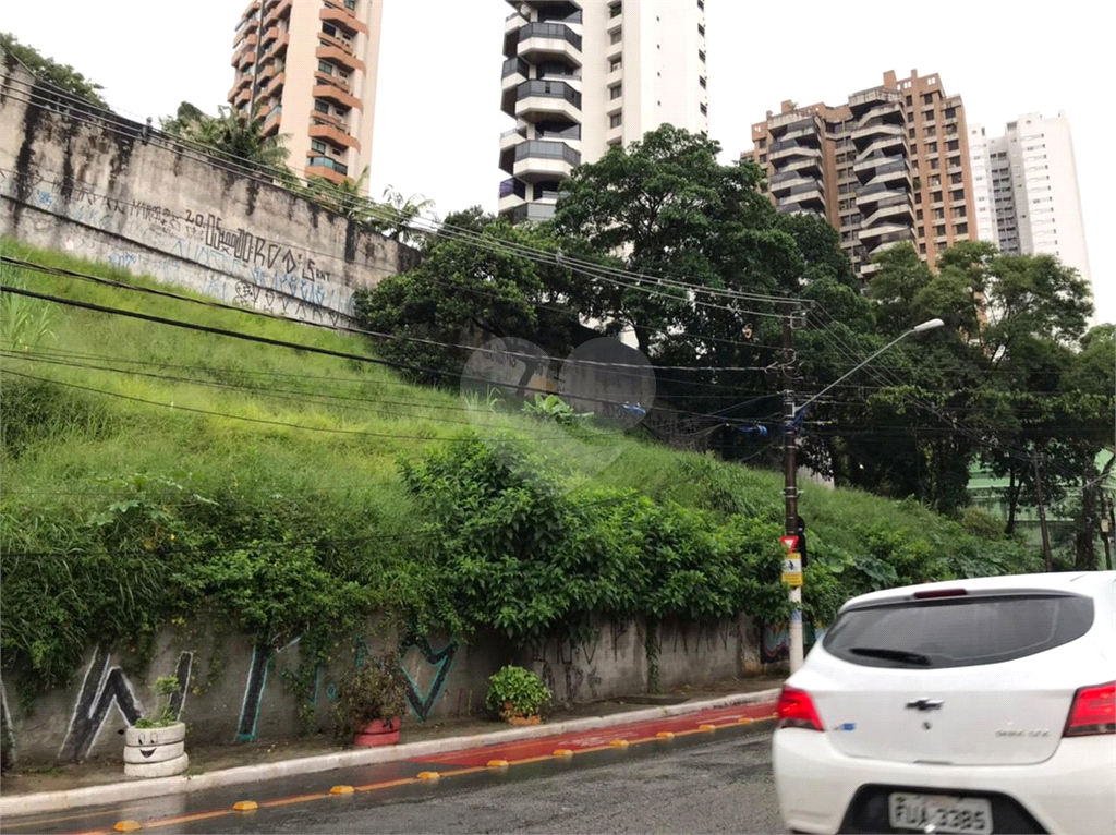 TERRENO em MORUMBI