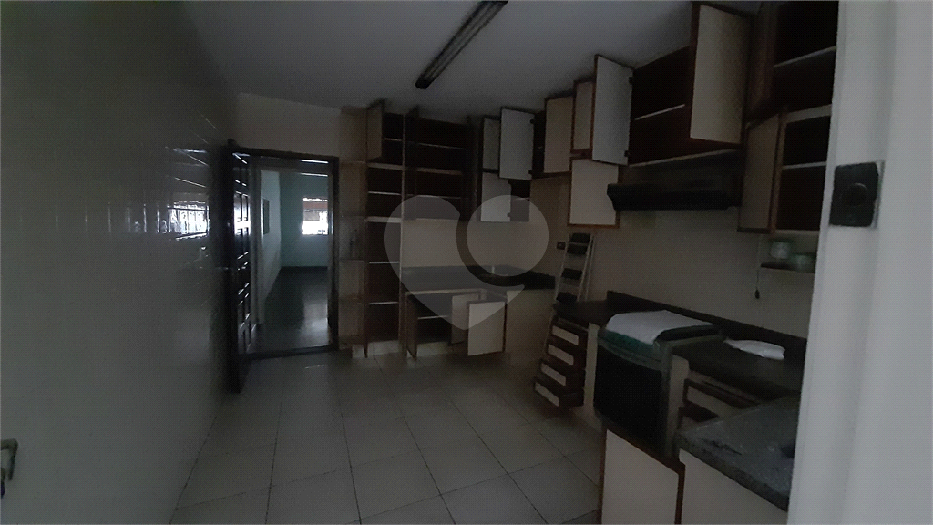 Sobrado no Edu Chaves 3 dormitórios, 2 vagas e ótima distribuição.