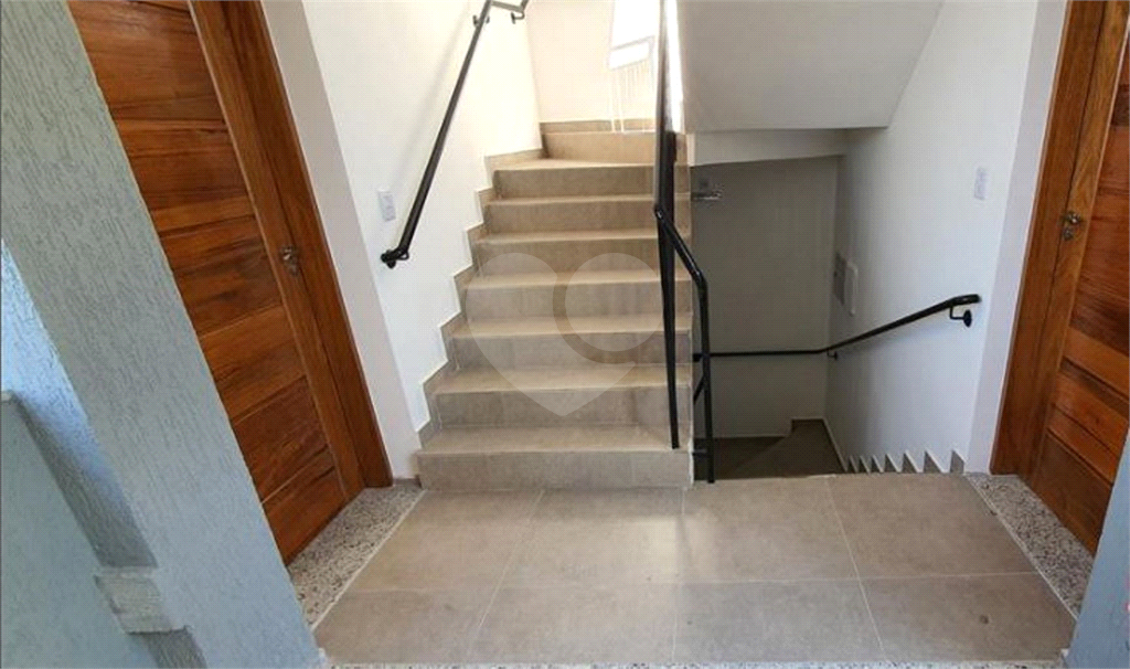 APARTAMENTO em CASA VERDE