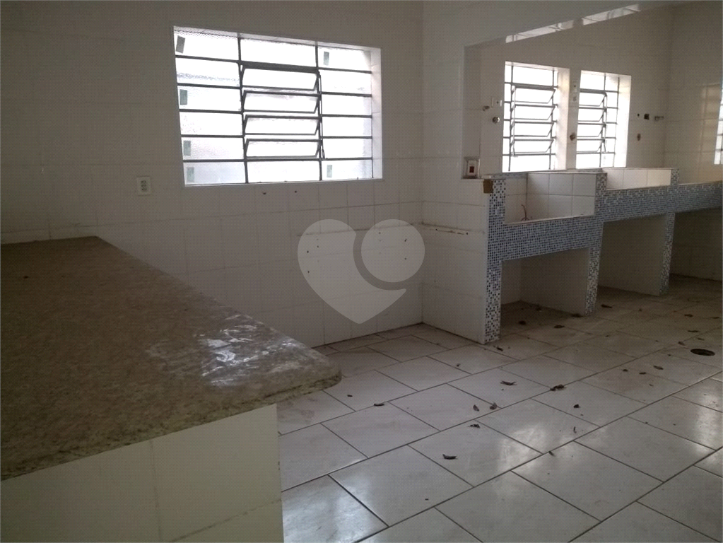 SOBRADO COMERCIAL - 5 VAGAS - PARA LOCAÇÃO NA LAPA