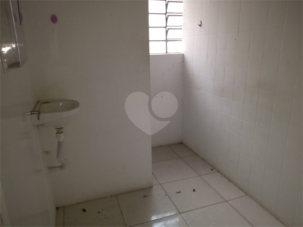 SOBRADO COMERCIAL - 5 VAGAS - PARA LOCAÇÃO NA LAPA