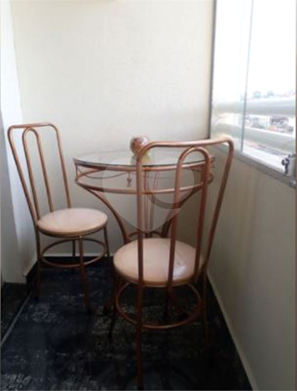 APARTAMENTO em CASA VERDE