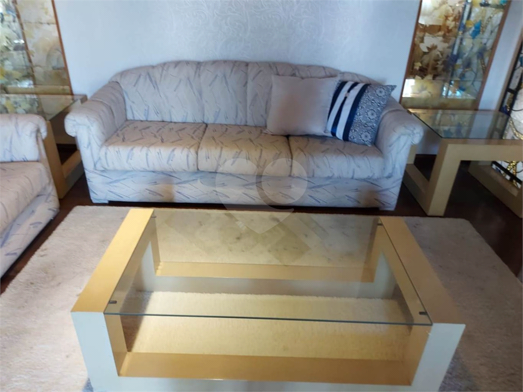 APARTAMENTO em TREMEMBÉ