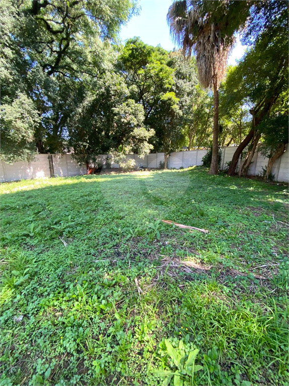 TERRENO COM 667 M² EM RUA FECHADA ALTO DE PINHEIROS