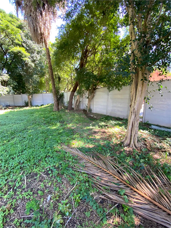 TERRENO COM 667 M² EM RUA FECHADA ALTO DE PINHEIROS