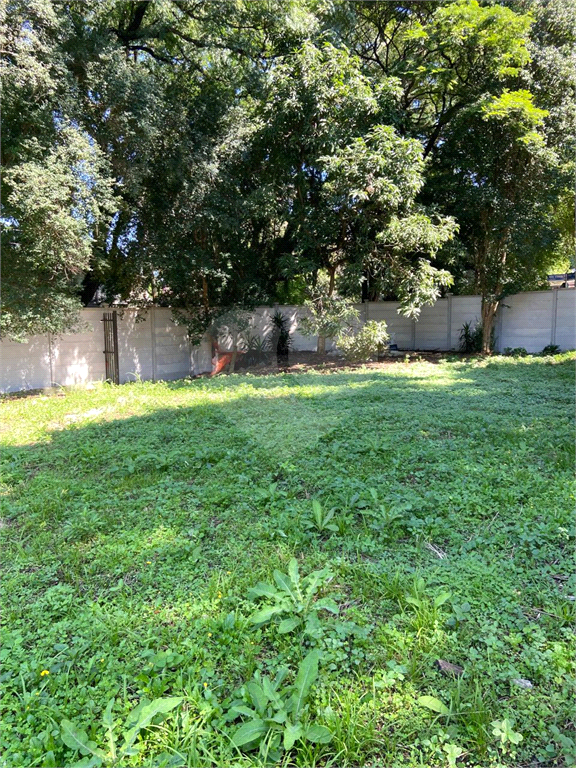 TERRENO COM 667 M² EM RUA FECHADA ALTO DE PINHEIROS