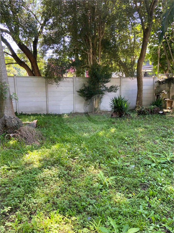 TERRENO COM 667 M² EM RUA FECHADA ALTO DE PINHEIROS
