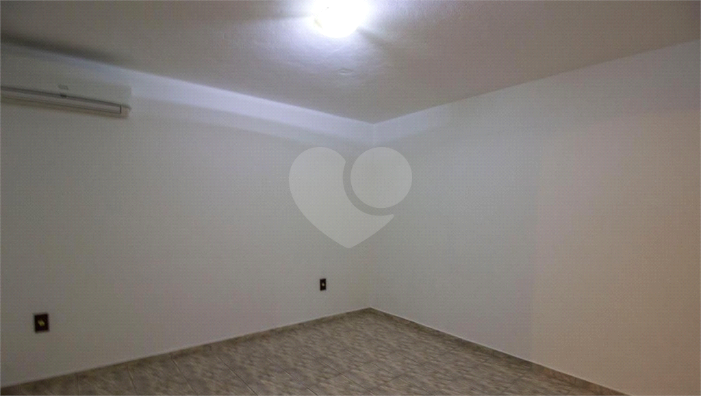 Casa à venda com 3 quartos, 220m² - Foto 42