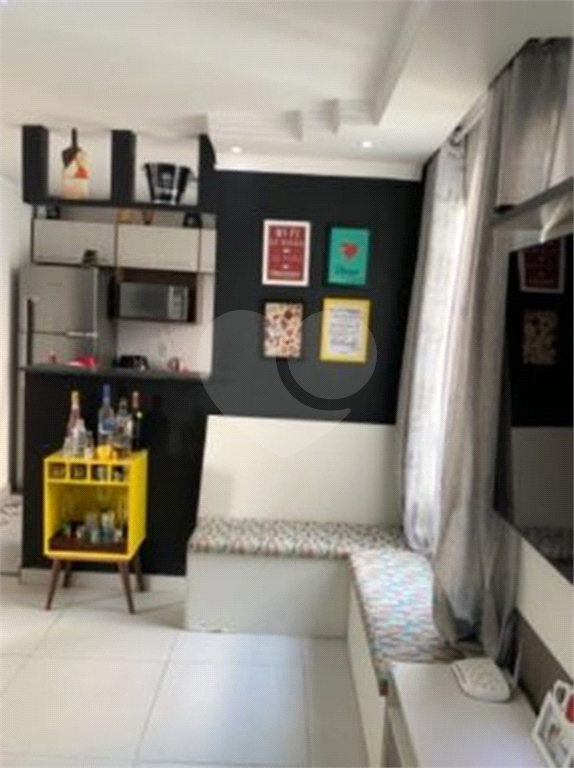 APARTAMENTO em VILA ALZIRA