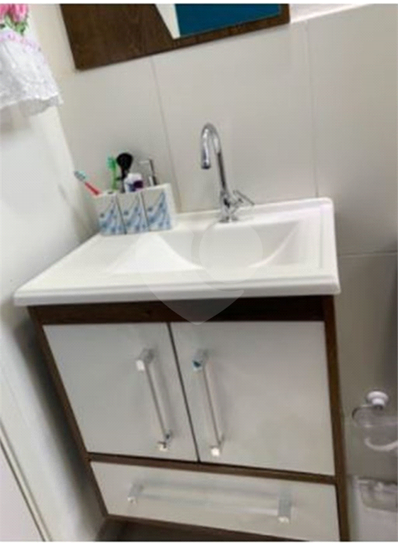 APARTAMENTO em VILA ALZIRA