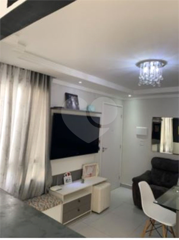 APARTAMENTO em VILA ALZIRA
