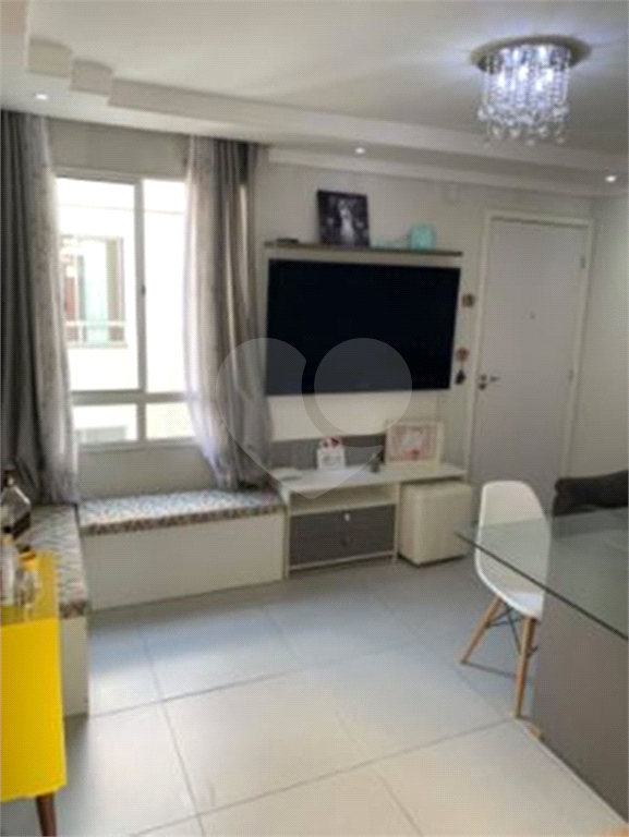 APARTAMENTO em VILA ALZIRA