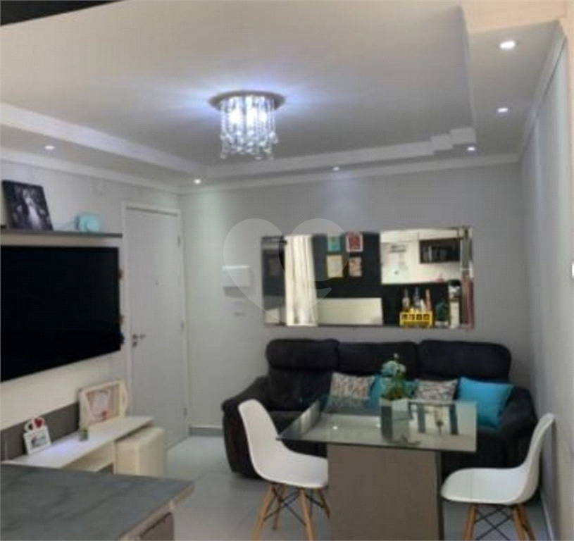 APARTAMENTO em VILA ALZIRA