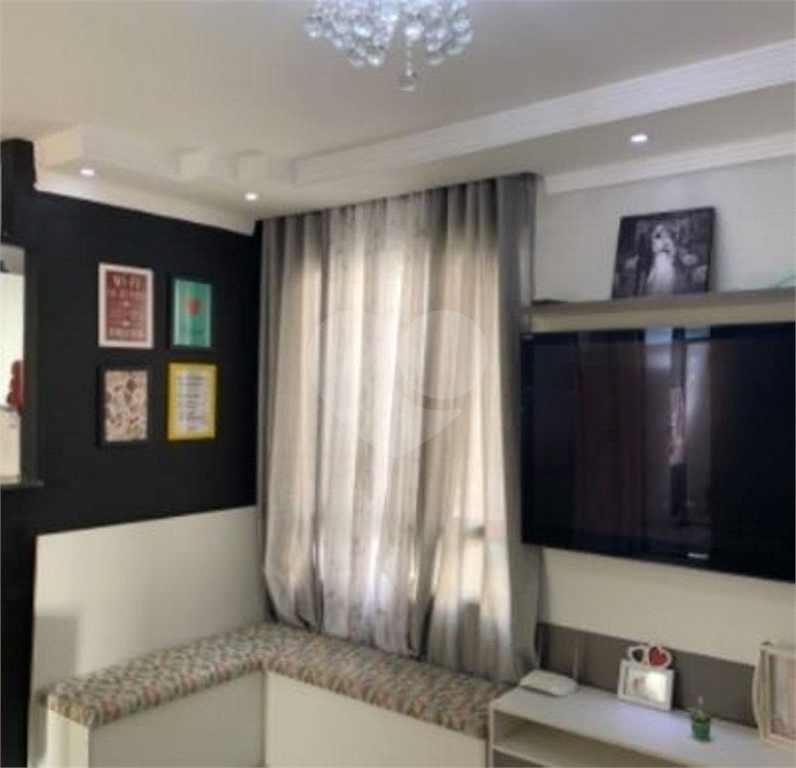 APARTAMENTO em VILA ALZIRA