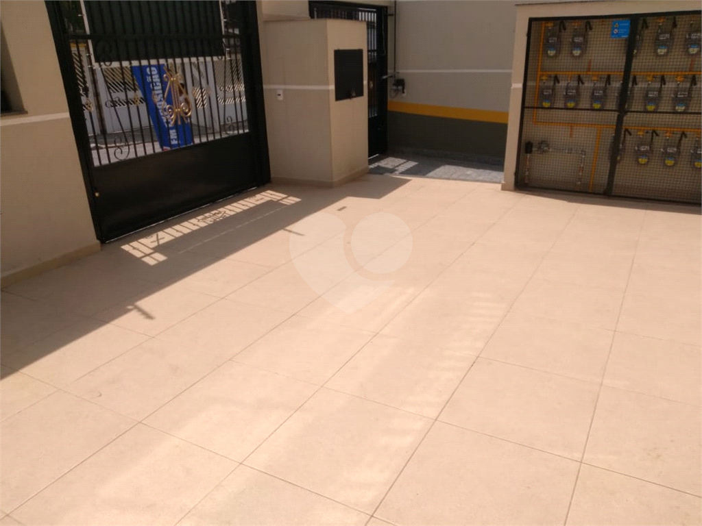 Condomínio de 18 casas, 2 dormitórios, 1 vaga no bairro de  Vila Gustavo