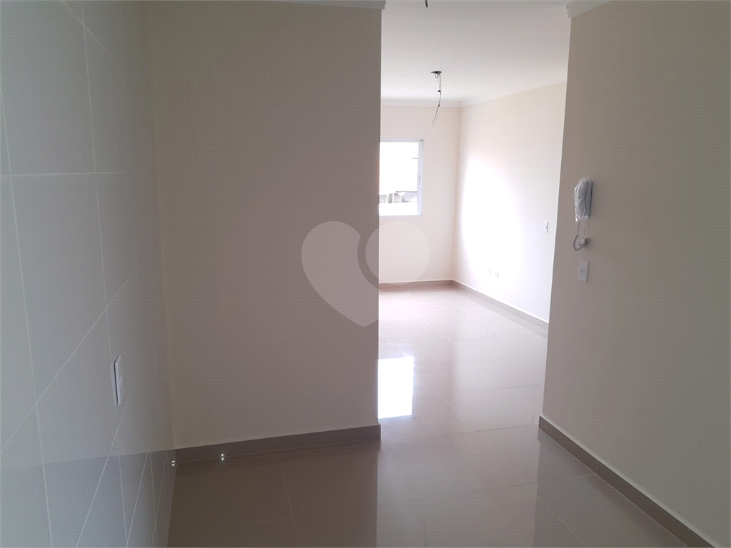 Condomínio de 18 casas, 2 dormitórios, 1 vaga no bairro de  Vila Gustavo