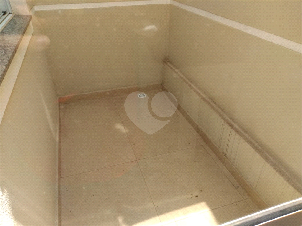Condomínio de 18 casas, 2 dormitórios, 1 vaga no bairro de  Vila Gustavo