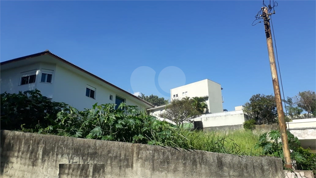 Terreno no Jardim São Bento com 600 metros  topografia plana para construção de Casa de Alto Padrão!