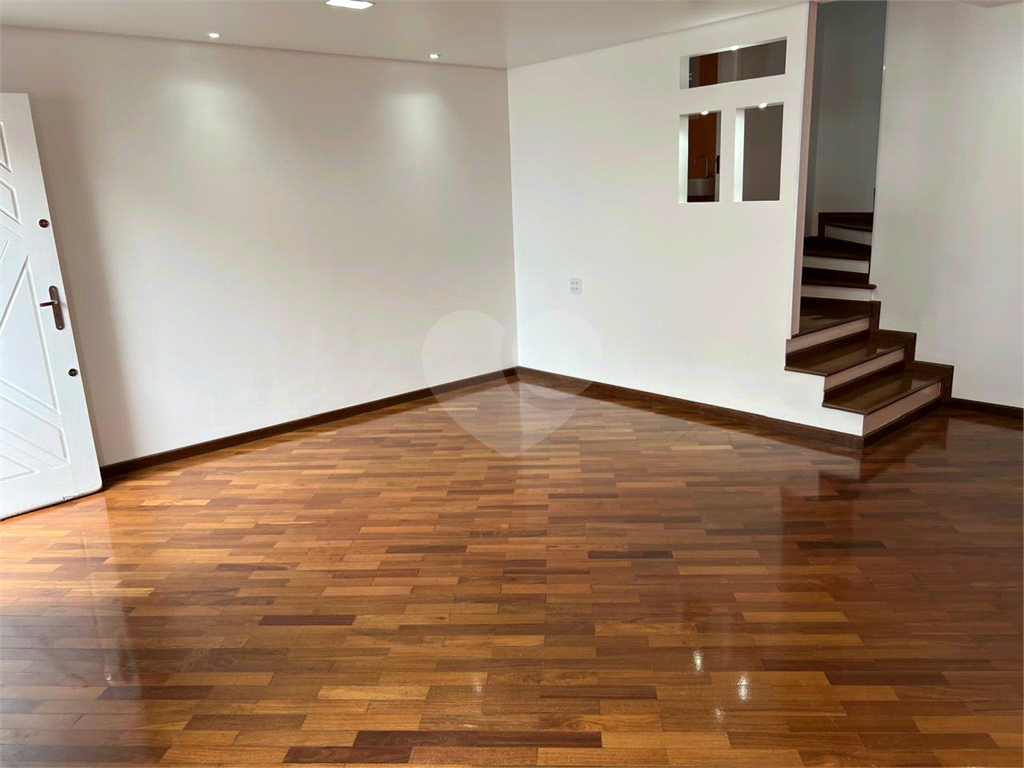 Casa com 3 dormitórios a venda no Jardim Arnoni