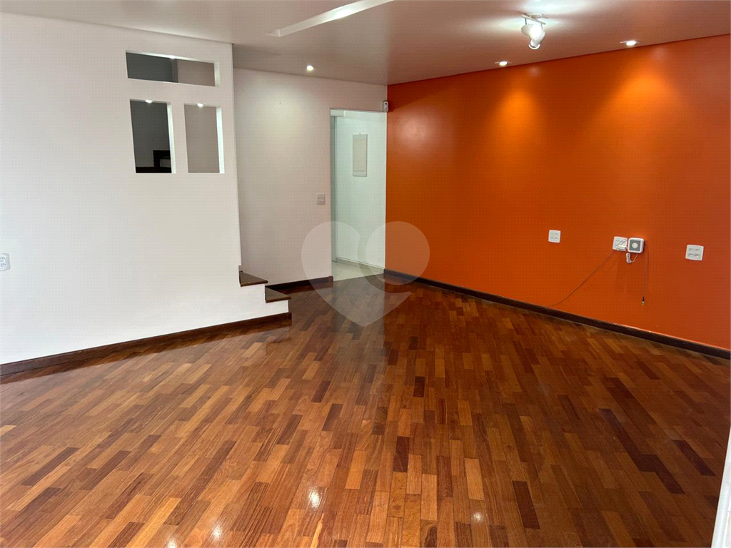 Casa com 3 dormitórios a venda no Jardim Arnoni