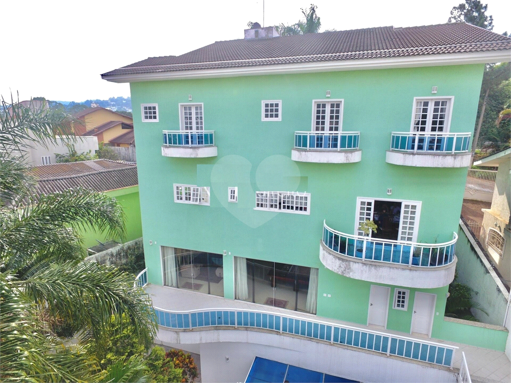Tremembé Casa de Alto Padrão com elevador 1090 m² de área construída 7 suítes e linda área de lazer!